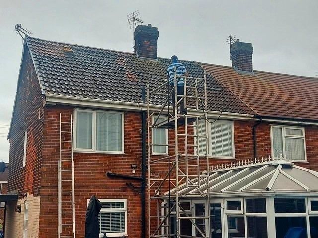 roof-cleaning-42-kireth-ai